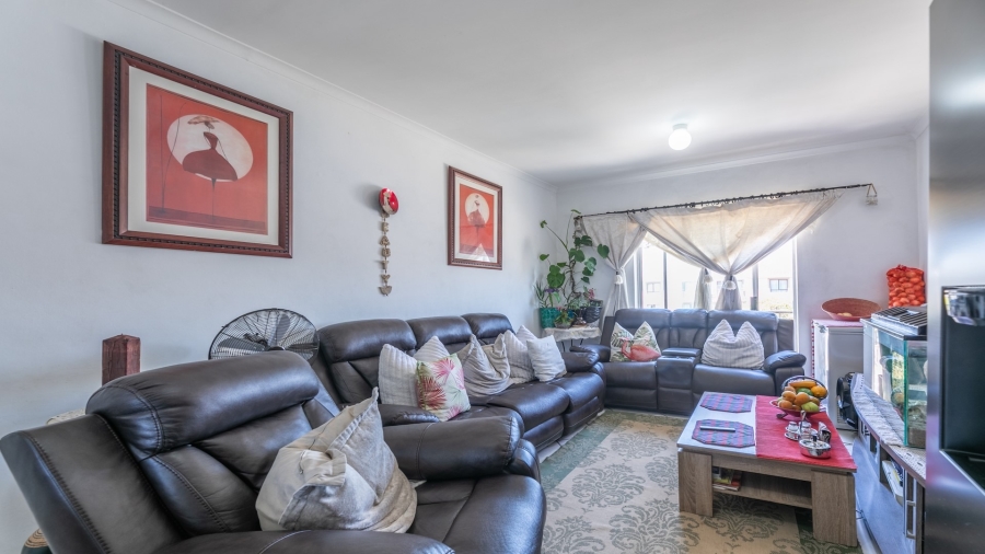 2 Bedroom Property for Sale in Parklands Western Cape